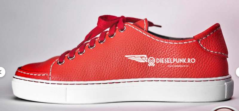Image DP-Sneakers.png